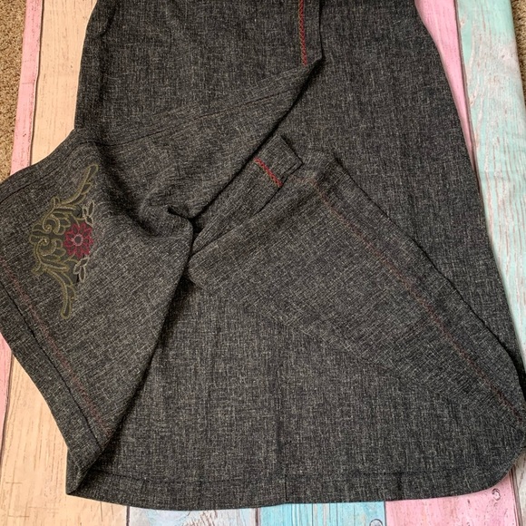 Carol Anderson sleeveless embroidered maxi dress - Picture 6 of 7